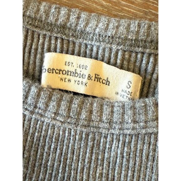 ABERCROMBIE & FITCH Gray Ribbed Tank Top shirt size S - Picture 5 of 7